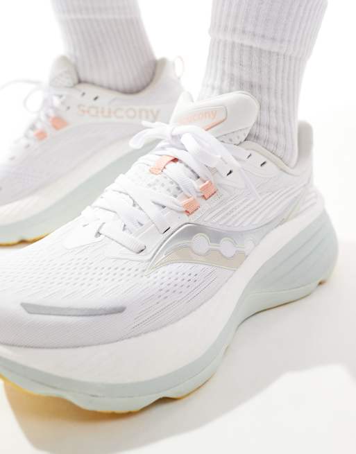 Zapatillas de deporte blancas y espuma para correr Hurricane 24 de Saucony, 3 de 5
