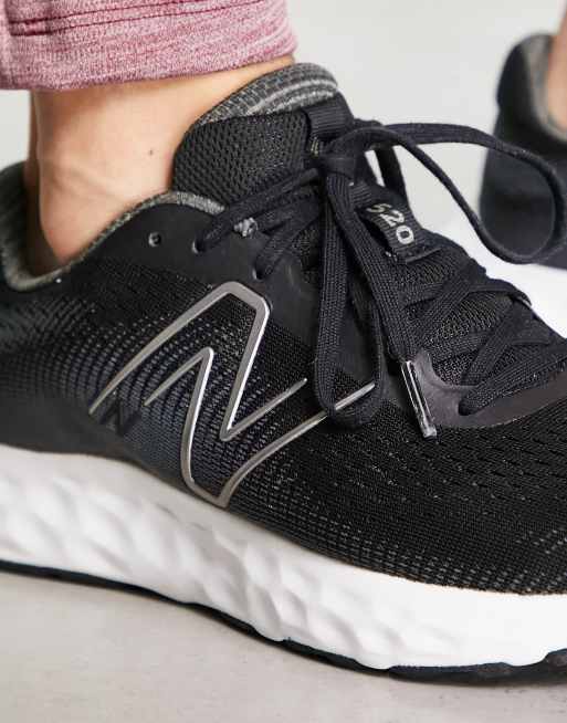 aguja emoción me quejo Zapatillas de deporte blancas y negras 520 de New Balance Running | ASOS