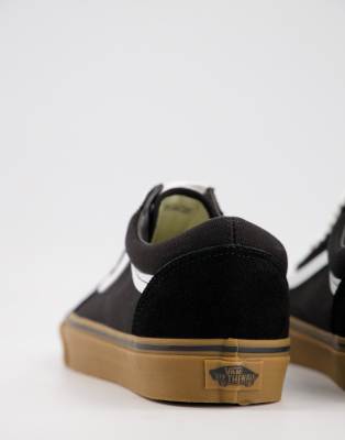 vans old skool negras con suela marron