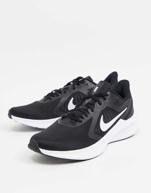 Zapatillas de deporte blancas y negras Downshifter 10 de Nike Running, 2 de 4