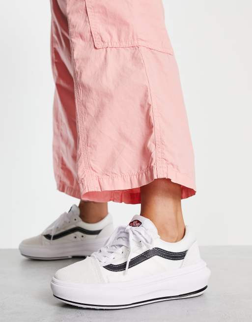 Zapatillas deporte blancas y Skool Overt de Vans | ASOS