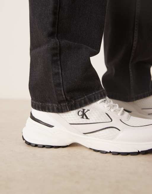 Zapatillas de deporte blancas y negras Tokyo Runner de Calvin Klein, 5 de 5