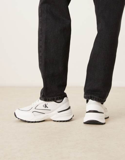 Zapatillas de deporte blancas y negras Tokyo Runner de Calvin Klein, 3 de 5