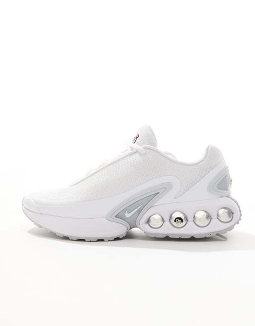 Zapatillas de deporte blancas y plateado metalizado Air Max DN de Nike , 3 de 5