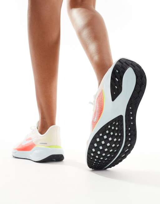 Zapatillas de deporte blancas y rojas Air Zoom Pegasus 41 de Nike Running, 5 de 5