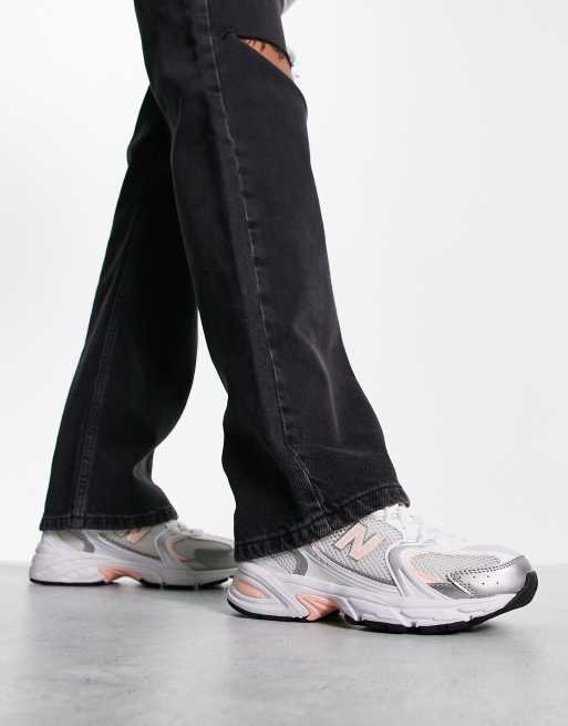Zapatillas de deporte blancas y rosa pastel 530 de New Balance, 2 de 4