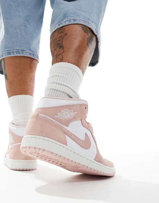 Zapatillas de deporte blancas y rosas Air Jordan 1 Mid SE de Jordan, 4 de 5