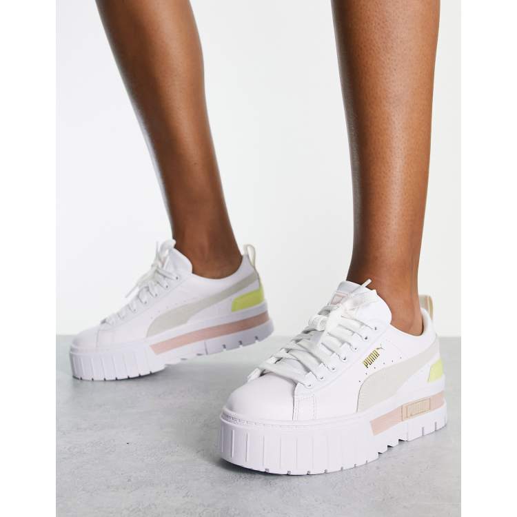 capacidad alimentar Roux Zapatillas de deporte blancas y rosas con plataforma plana Mayze de PUMA |  ASOS