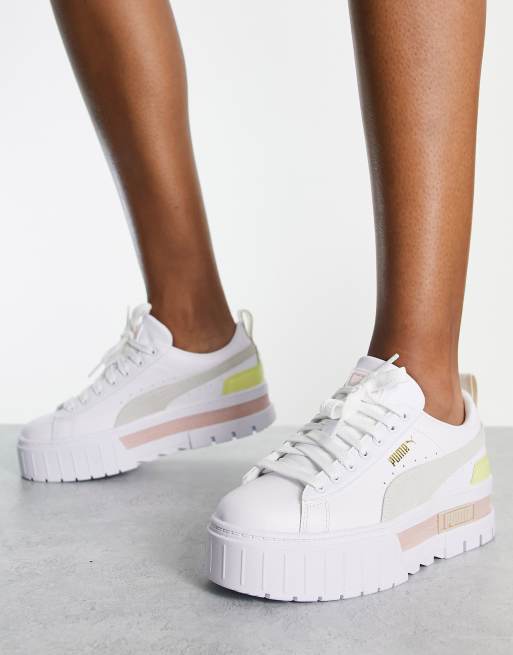 capacidad alimentar Roux Zapatillas de deporte blancas y rosas con plataforma plana Mayze de PUMA |  ASOS