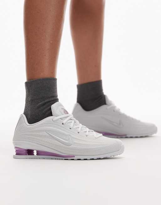 Zapatillas de deporte blancas y rosas Shox Z de Nike, 2 de 5