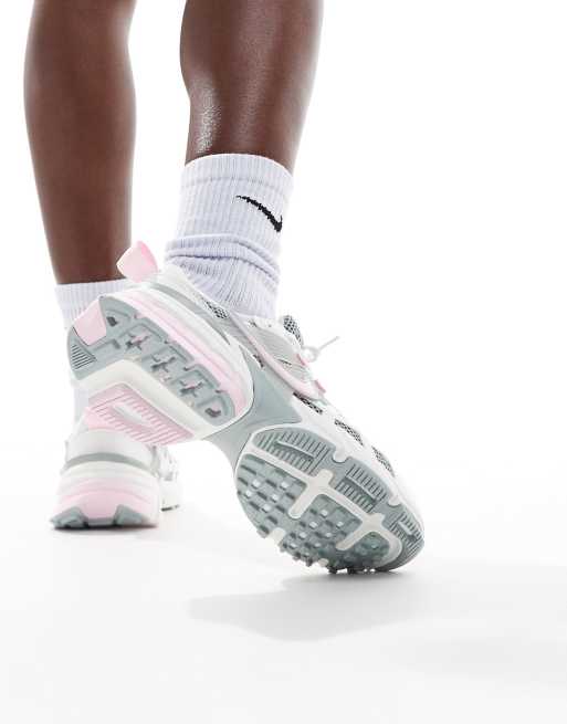 Nike V2K Run trainers in white and pink