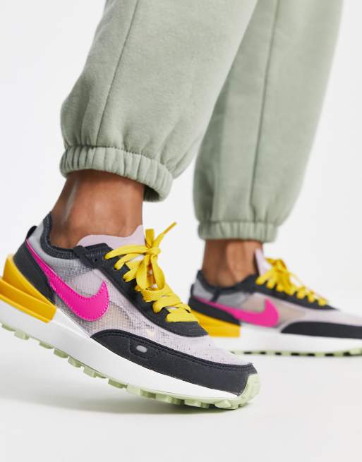 grabadora idioma Silicio Zapatillas de deporte blancas y rosas Waffle One de Nike | ASOS