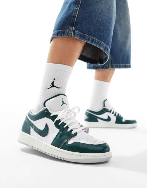 Zapatillas de deporte blancas y verde oscuro Air Jordan 1 Low SE de Jordan, 5 de 5