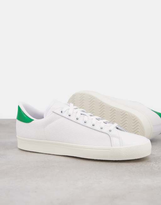 pañuelo Cuarto pobre Zapatillas de deporte blancas y verdes Rod Laver de adidas Originals | ASOS