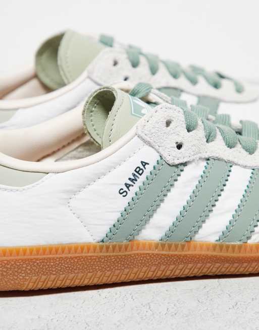 Zapatillas de deporte blancas y verdes Samba de adidas Originals