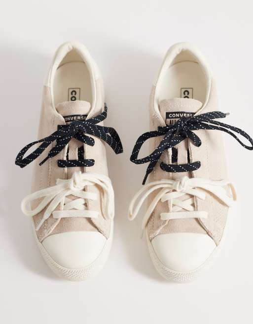 Zapatillas de deporte blanco hueso con cordones dobles Chuck Taylor Lo de Converse, 2 de 5