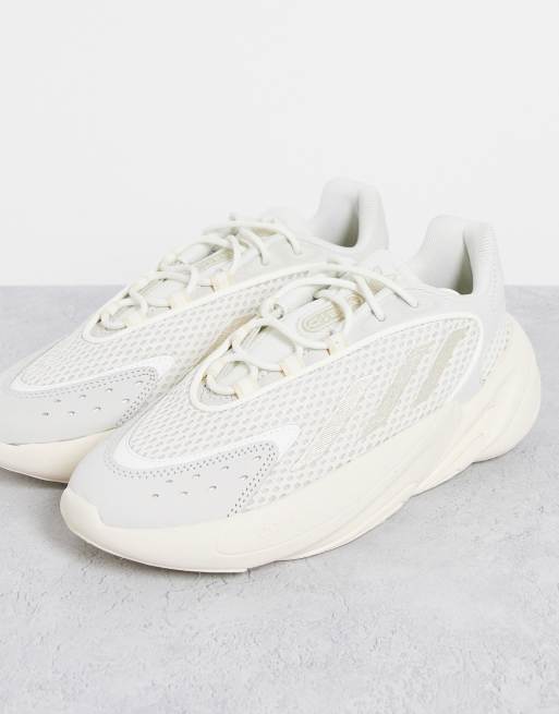 Zapatillas de deporte blanco hueso con detalles beis Ozelia de adidas Originals