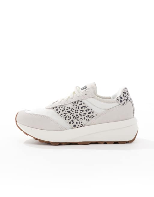 Zapatillas de deporte blanco hueso con estampado de leopardo 370 de New Balance, 2 de 5
