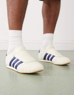 Zapatillas de deporte blanco hueso y azules Taekwondo de adidas Originals - view 1
