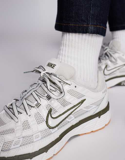 Zapatillas de deporte blanco hueso y caquis P-6000 de Nike, 4 de 5