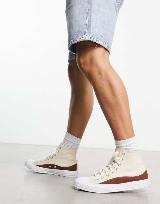 Zapatillas de deporte blanco hueso y rojas Chuck Taylor All Star de Converse ASOS