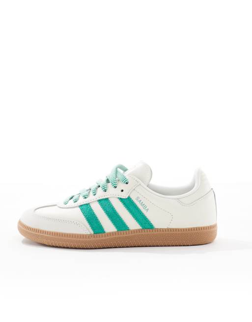 Zapatillas de deporte blanco hueso y verdes Samba de adidas Originals ASOS