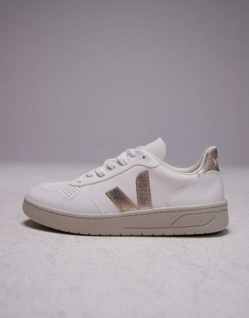 Zapatillas de deporte blanco platino de cuero sin cromo Chromefree V-10 de VEJA, 2 de 5