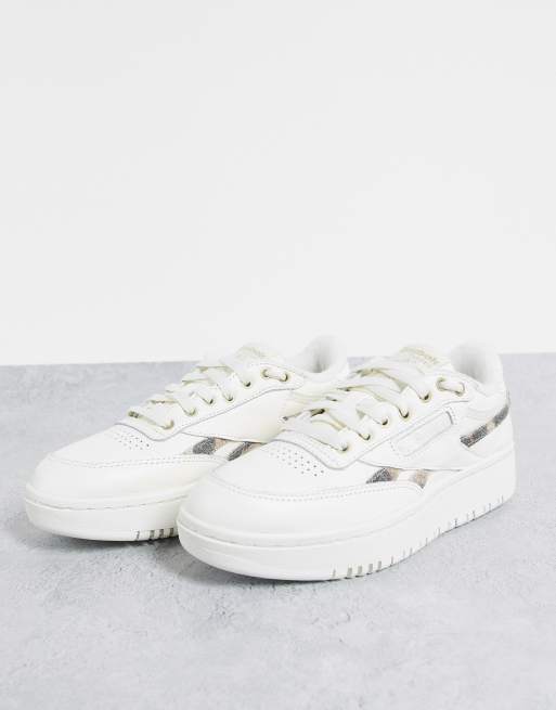 Zapatillas de deporte blanco tiza con animal de gruesa Club C Double de Reebok |