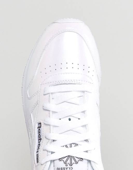 Comenzar tenedor Necesito Zapatillas de deporte clásicas de charol blanco con diseño perlado de Reebok  | ASOS