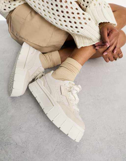 Zapatillas de deporte color avena Mayze Stack de PUMA