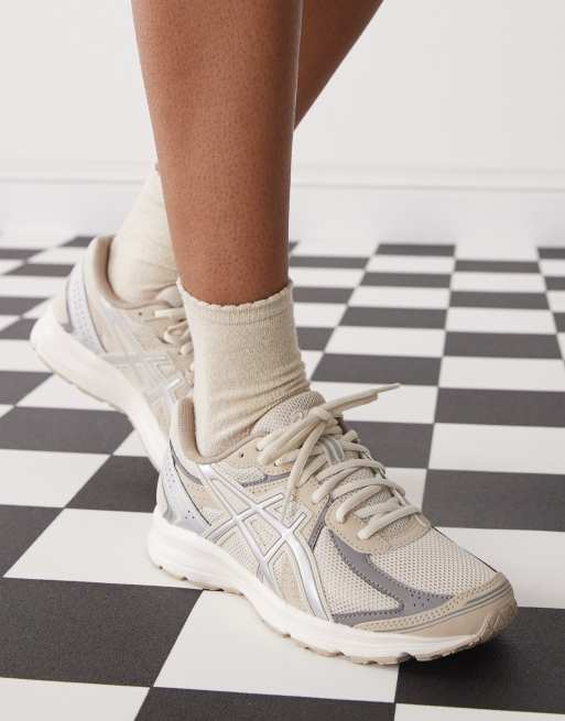 Zapatillas de deporte color avena y plateado puro Jog 100 S de ASICS