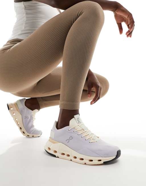 Zapatillas de deporte color lavanda y rosas Cloudnova Form de ON