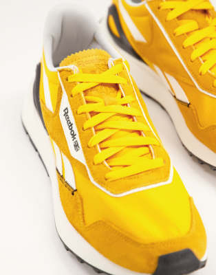 zapatillas reebok color mostaza