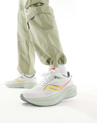 Zapatillas de deporte color niebla y rama para correr Triumph 21 Neutral de Saucony