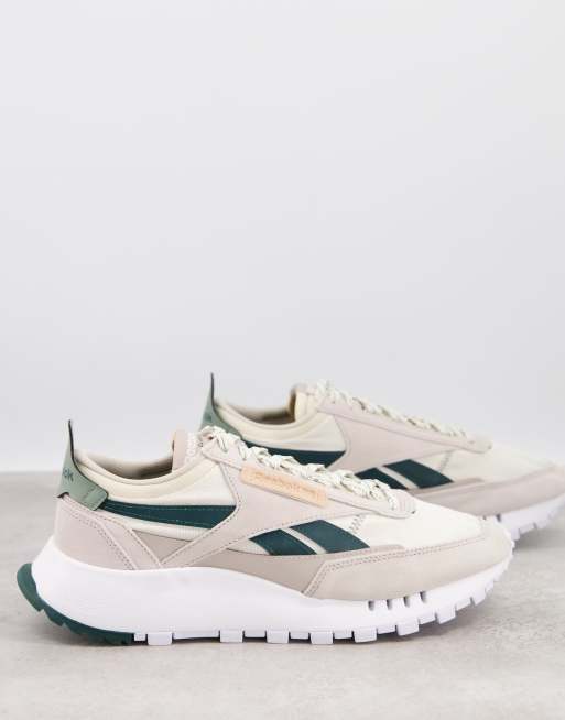 Zapatillas de deporte color piedra y verde Legacy de Reebok Classics