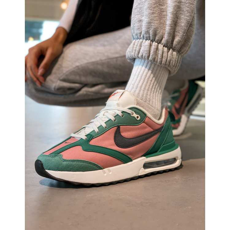 Automático Seguro Jugar con Zapatillas de deporte color teja, rosa y verde jade Air Max Dawn NN de Nike  | ASOS