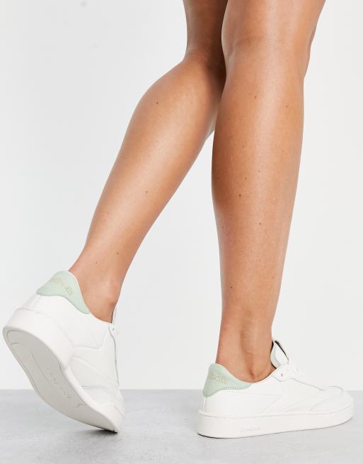 Zapatillas de deporte color tiza y verdes Club C Clean de Reebok