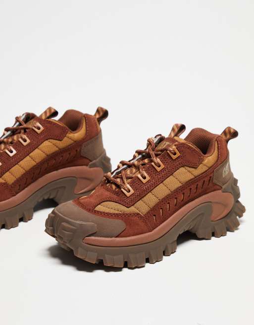 Zapatillas de deporte color tostado carey con suela gruesa y