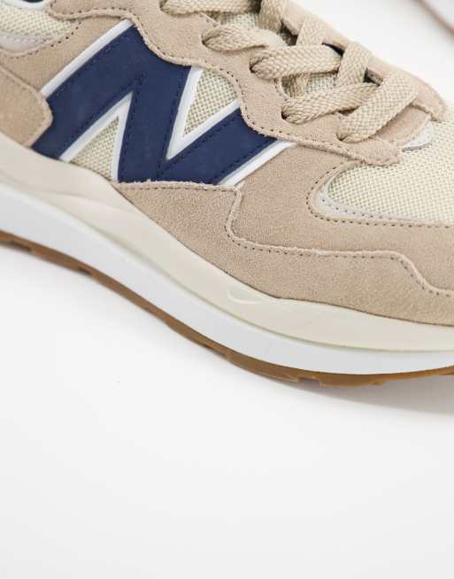 Zapatillas de deporte color tostado y azul marino con suela de goma 57 40 de New Balance