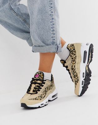 Zapatillas de deporte con estampado de leopardo Air Max 95 de Nike | ASOS