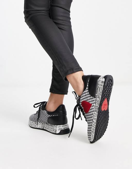 Zapatillas de deporte con estampado de pata de gallo y corazón de