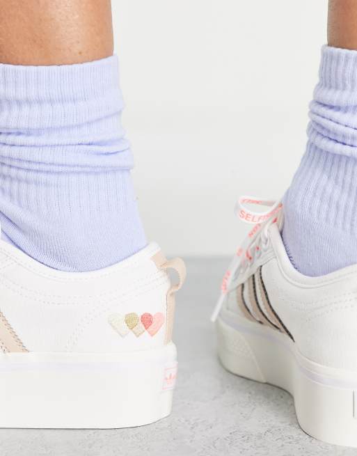 Zapatillas de deporte con plataforma y detalle de coraz n Nizza de