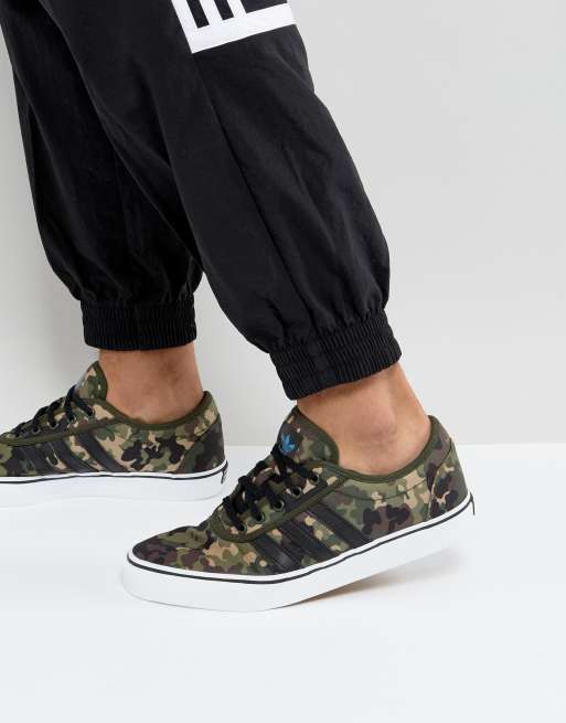 Competitivo Motear contenido Zapatillas de deporte de camuflaje estilo skateboard Adi-Ease BY4034 de  adidas | ASOS