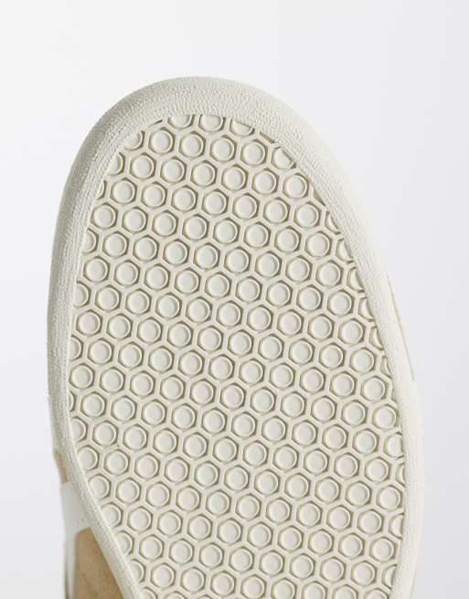 Zapatillas de deporte de caña baja beis para mujer Freestyle Lo de Reebok, 5 de 5