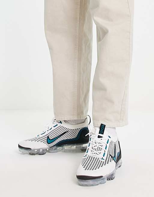 Vapormax azules y blancas 2025