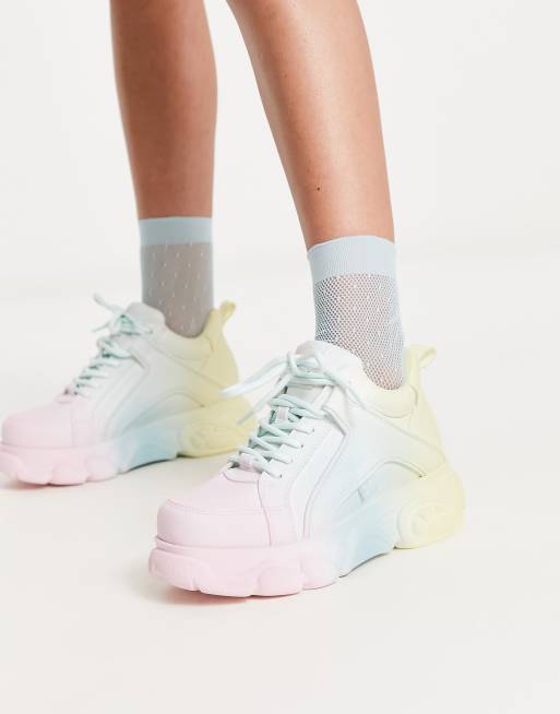 Zapatillas de deporte de colores pastel con plataforma Vegan Cloud Chai de Buffalo 