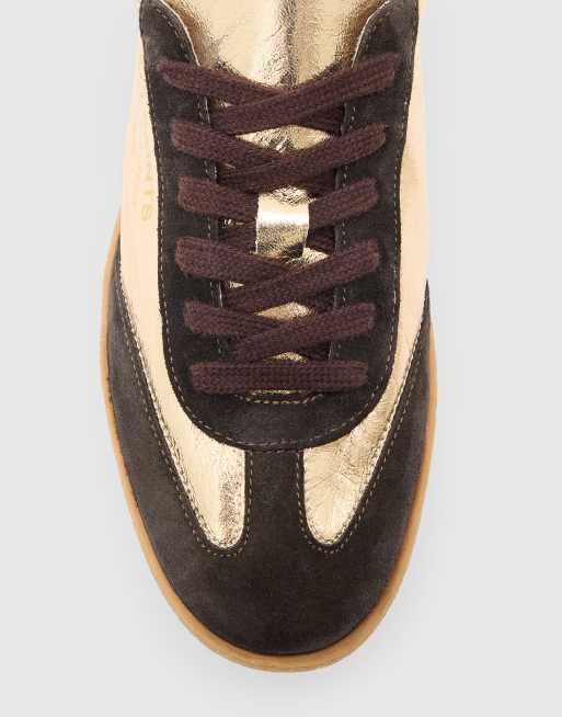 Zapatillas de deporte doradas y marrones de ante Thelma de AllSaints, 3 de 4