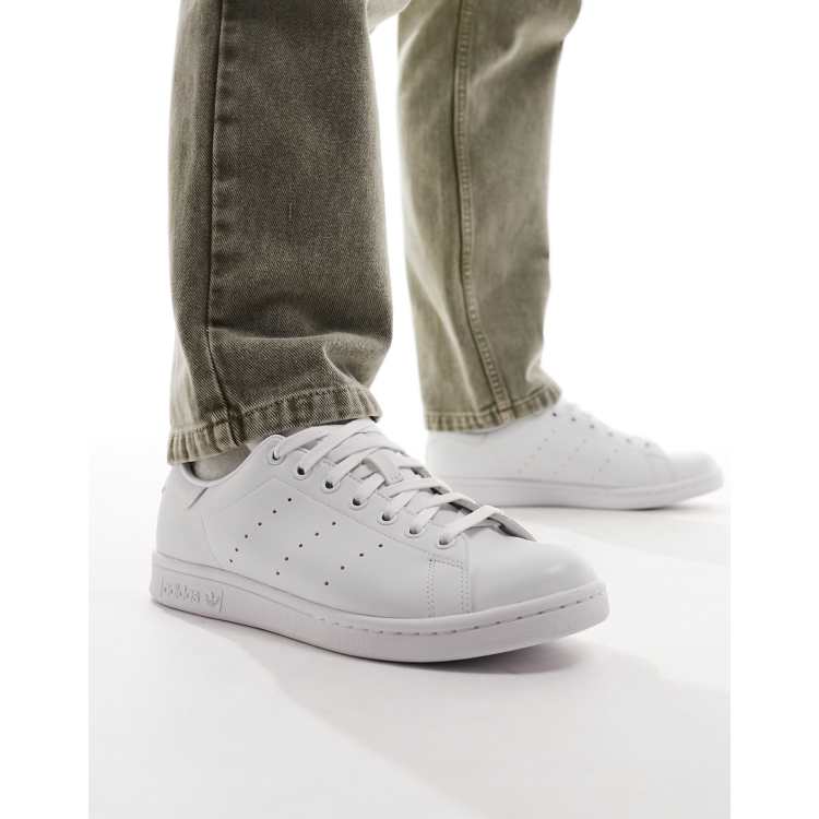 Zapatillas de deporte en blanco triple Stan de adidas Originals | ASOS