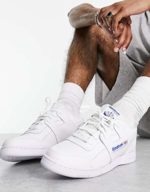 Zapatillas de deporte en blanco Workout Plus de Reebok ASOS