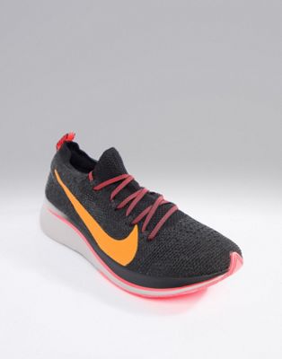 Zapatillas deporte en burdeos naranja Zoom Fly Flyknit Nike Running | ASOS